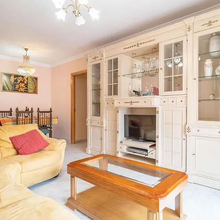 Amazing In With 3 Bedrooms * 埃斯特波纳